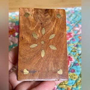 vintage wood jewelry box with brass inlay 3x3